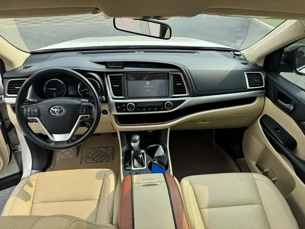 2015 Highlander 2.0T AWD Luxury 7-seater — миниатюра 12