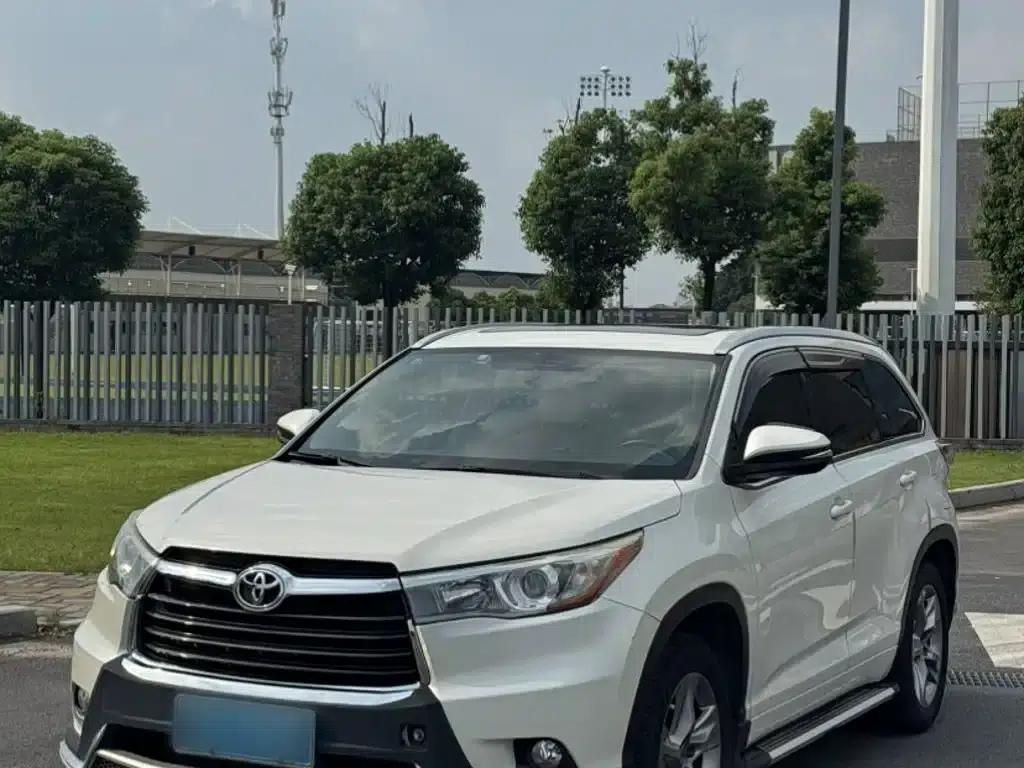 2015 Highlander 2.0T AWD Luxury 7-seater — миниатюра 25