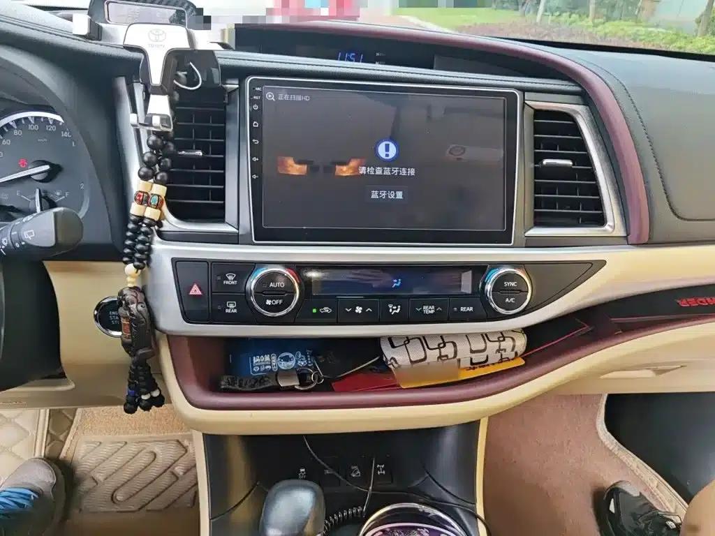 2015 Highlander 2.0T AWD Luxury 7-seater — миниатюра 6