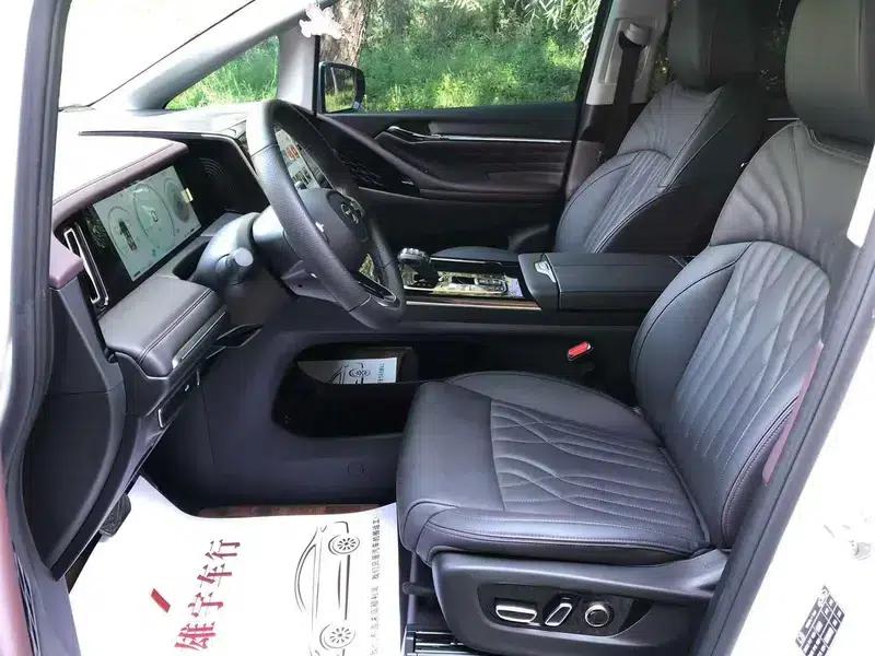 Trumpchi M8 2023 Master Series 390T Four-Seat Premium Edition — миниатюра 11