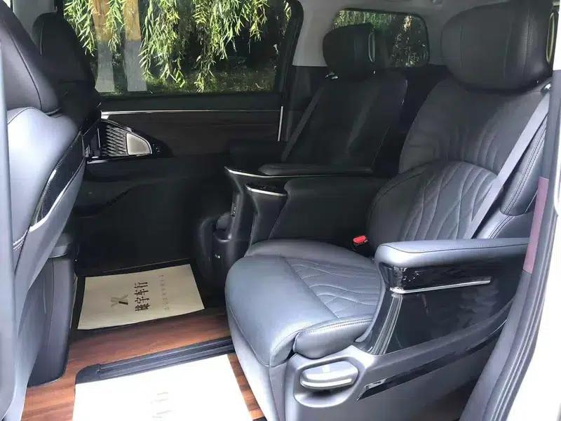 Trumpchi M8 2023 Master Series 390T Four-Seat Premium Edition — миниатюра 12