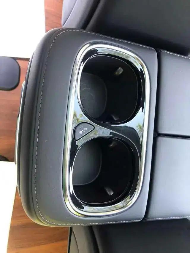 Trumpchi M8 2023 Master Series 390T Four-Seat Premium Edition — миниатюра 6