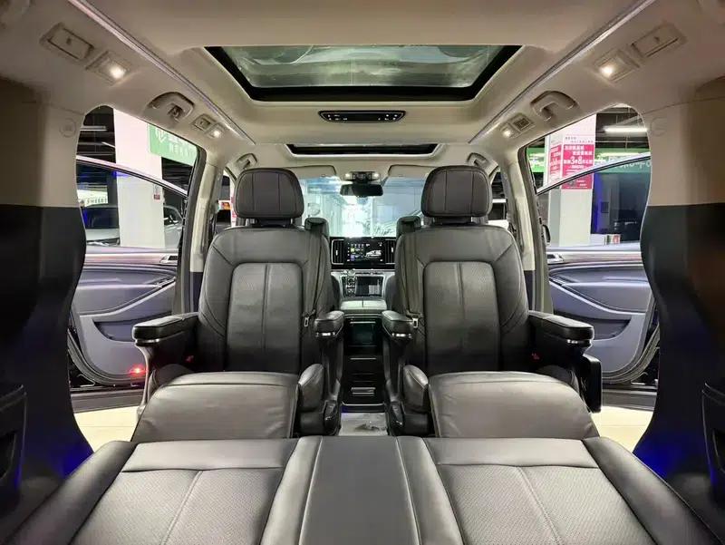 Trumpchi M8 2021 Master Series 390T Supreme Edition — миниатюра 22