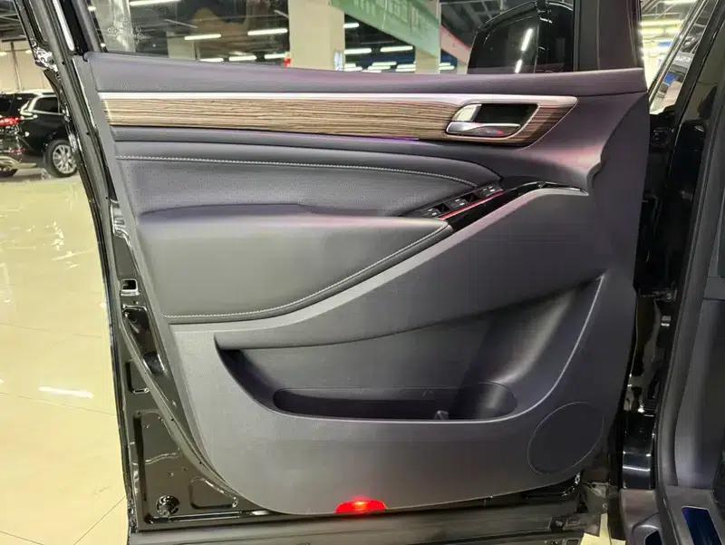 Trumpchi M8 2021 Master Series 390T Supreme Edition — миниатюра 9