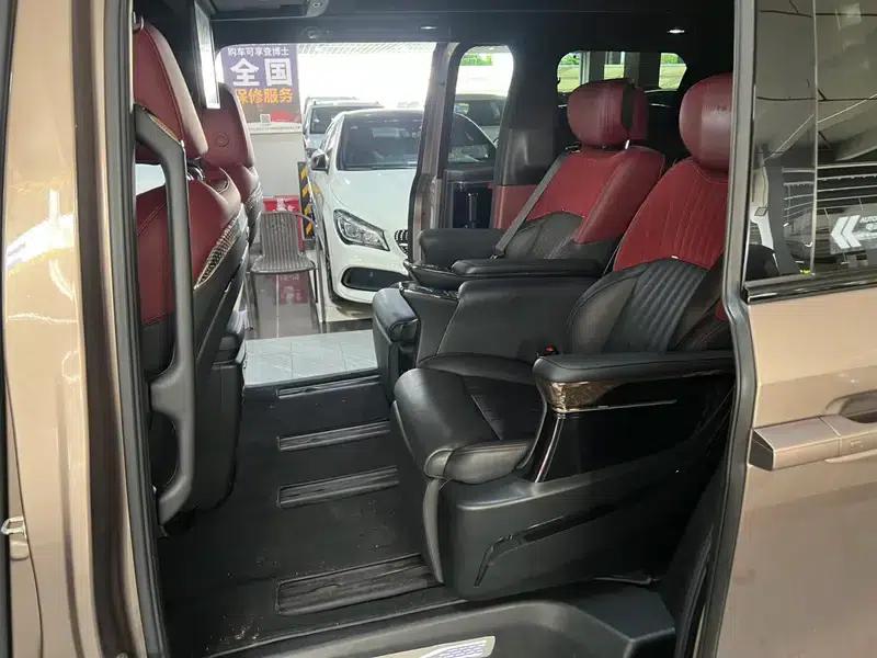 Trumpchi M8 2023 Master Series 2.0TM Hybrid Supreme Edition — миниатюра 3