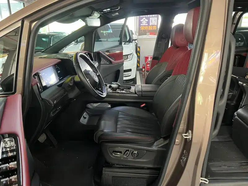 Trumpchi M8 2023 Master Series 2.0TM Hybrid Supreme Edition — миниатюра 10