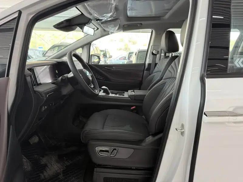 Trumpchi M8 2026 2.0T Premium Edition — миниатюра 8