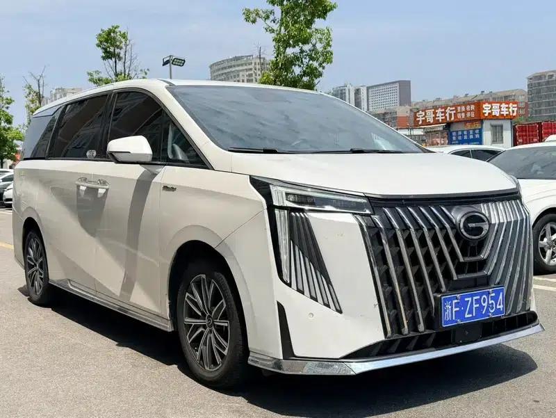 Trumpchi M8 2024 Master Series 2.0TGDI Premium Edition — миниатюра 2