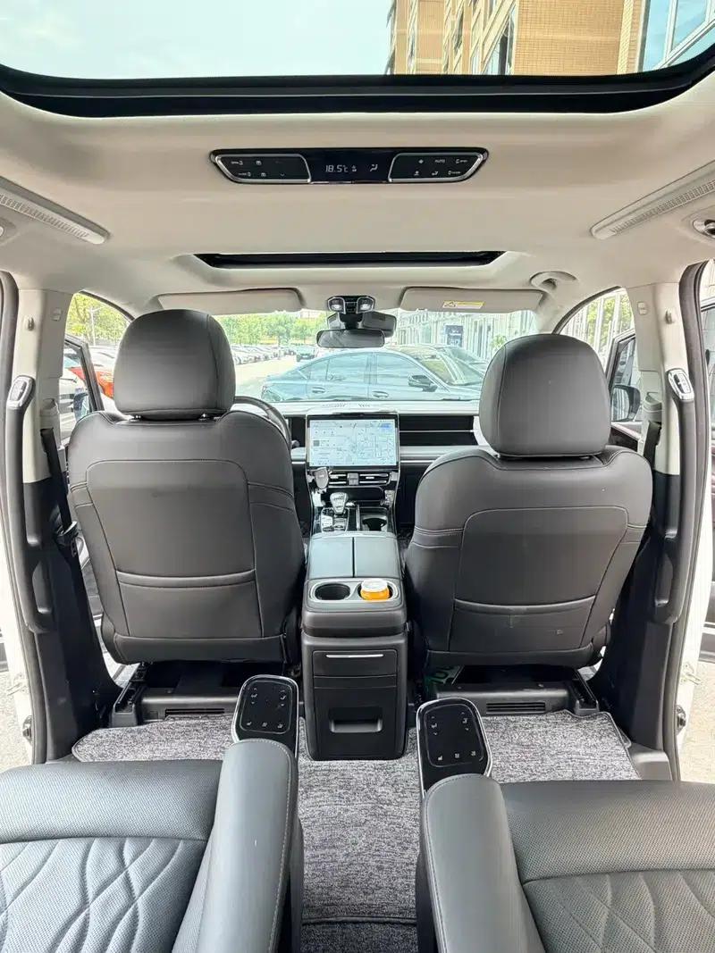 Trumpchi M8 2024 Master Series 2.0TGDI Premium Edition — миниатюра 7