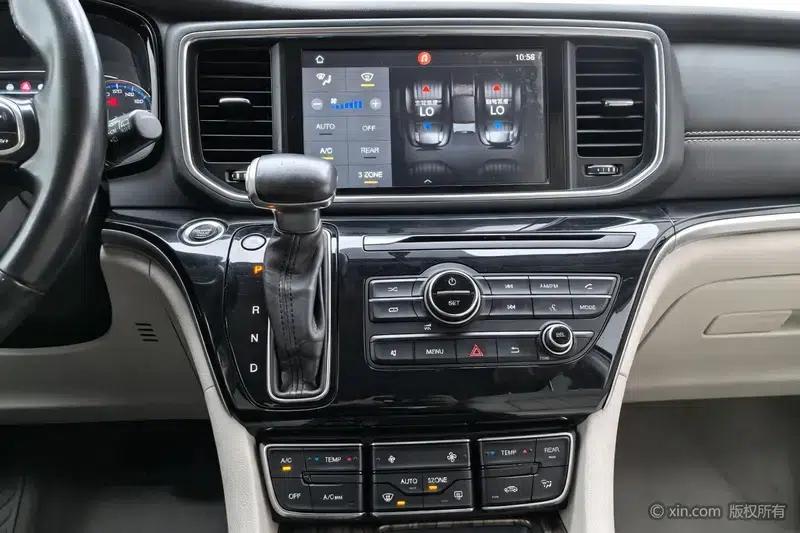 Trumpchi M8 2018 320T Premium Edition — миниатюра 12