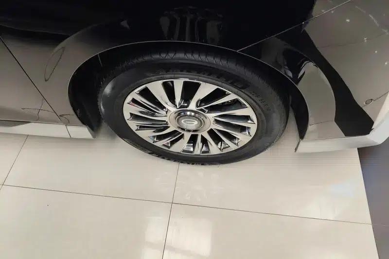 Trumpchi M8 2024 Master Series 2.0TGDI Supreme Edition — миниатюра 9