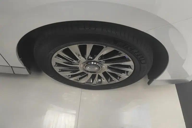 Trumpchi M8 2023 Master Series 2.0TGDI Flagship Edition — миниатюра 11