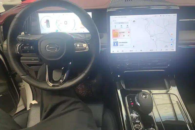 Trumpchi M8 2023 Master Series 2.0TGDI Flagship Edition — миниатюра 12