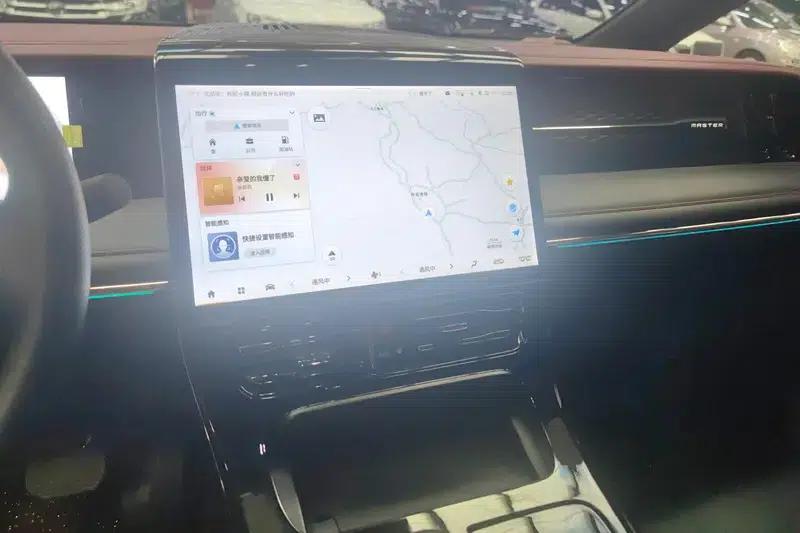 Trumpchi M8 2023 Master Series 2.0TGDI Flagship Edition — миниатюра 13