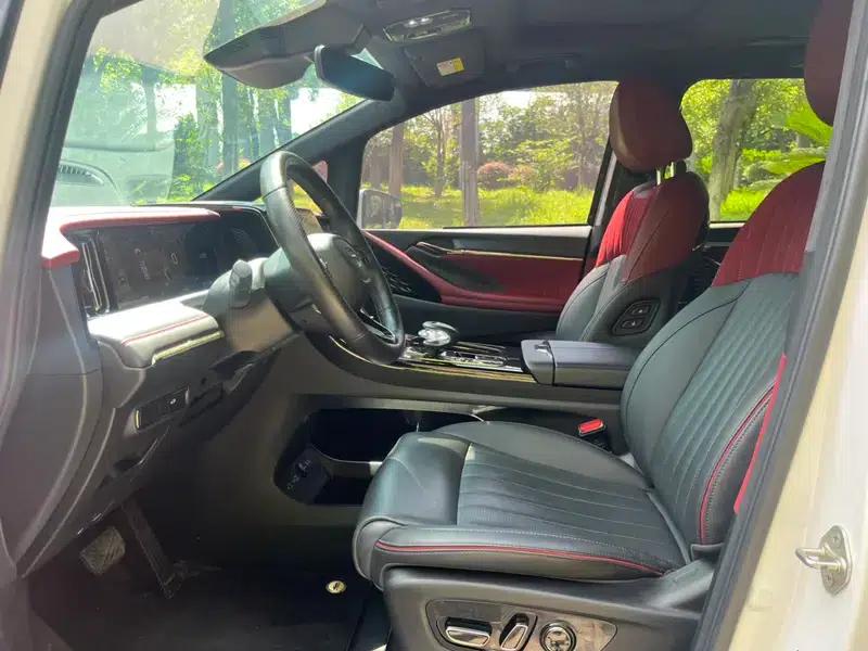 Trumpchi M8 2023 Master Series 2.0TGDI Supreme Edition — миниатюра 22