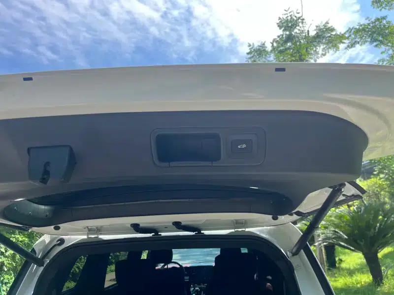 Trumpchi M8 2023 Master Series 2.0TGDI Supreme Edition — миниатюра 8