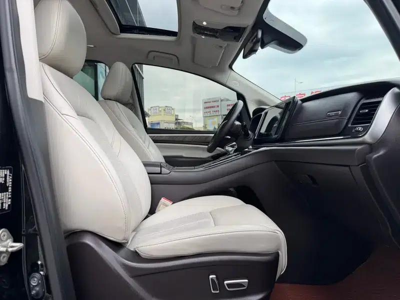 Trumpchi M8 2021 Leading Series 390T Supreme Edition — миниатюра 17