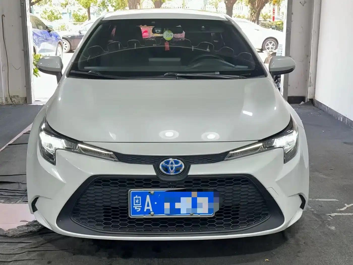 Levin 2022 Hybrid 1.8H E-CVT Leading Edition — миниатюра 2