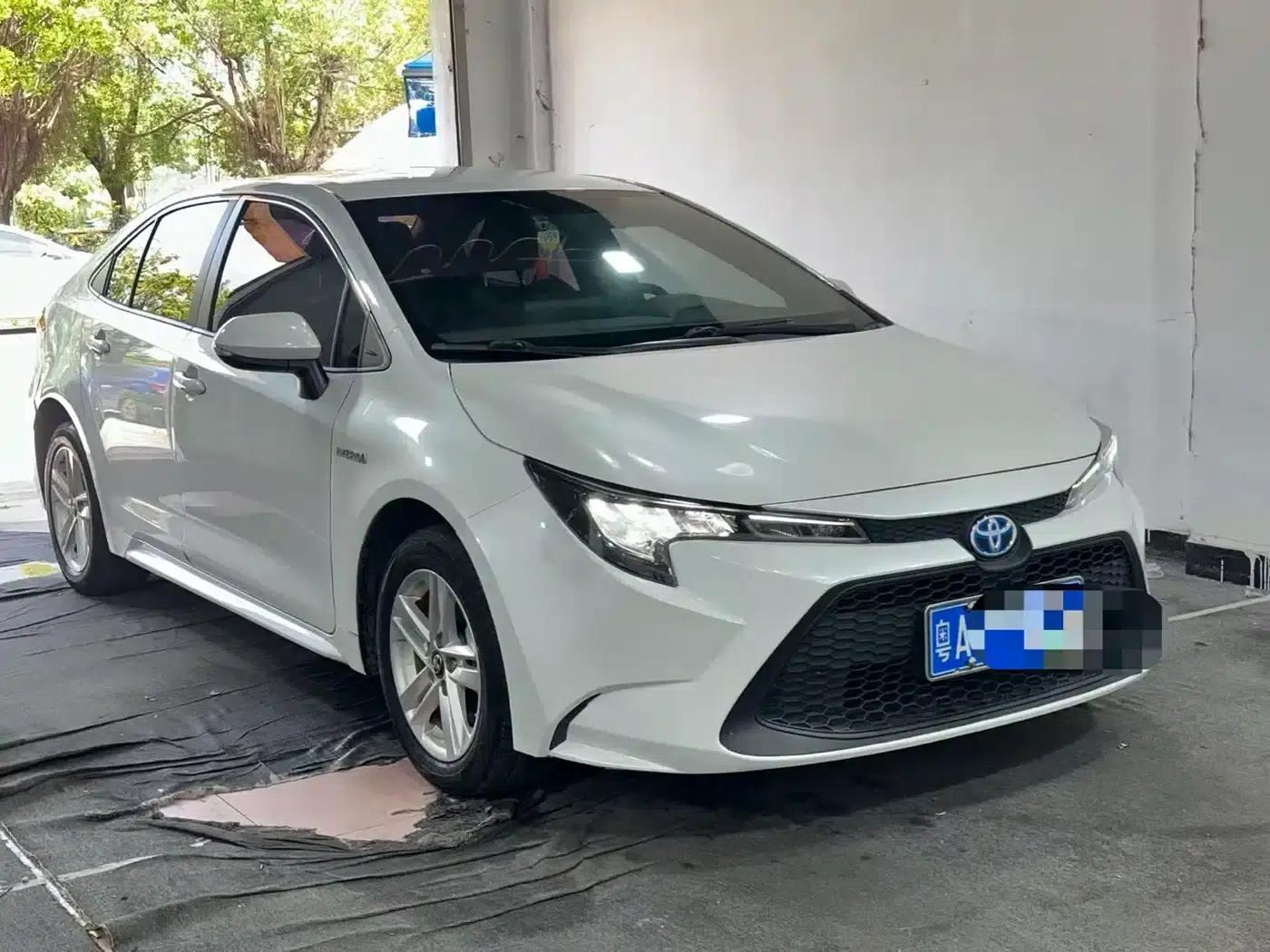 Levin 2022 Hybrid 1.8H E-CVT Leading Edition — миниатюра 3