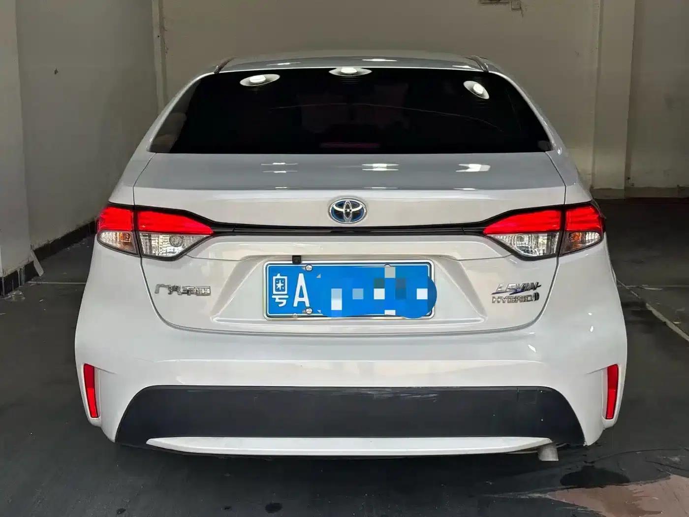 Levin 2022 Hybrid 1.8H E-CVT Leading Edition — миниатюра 4