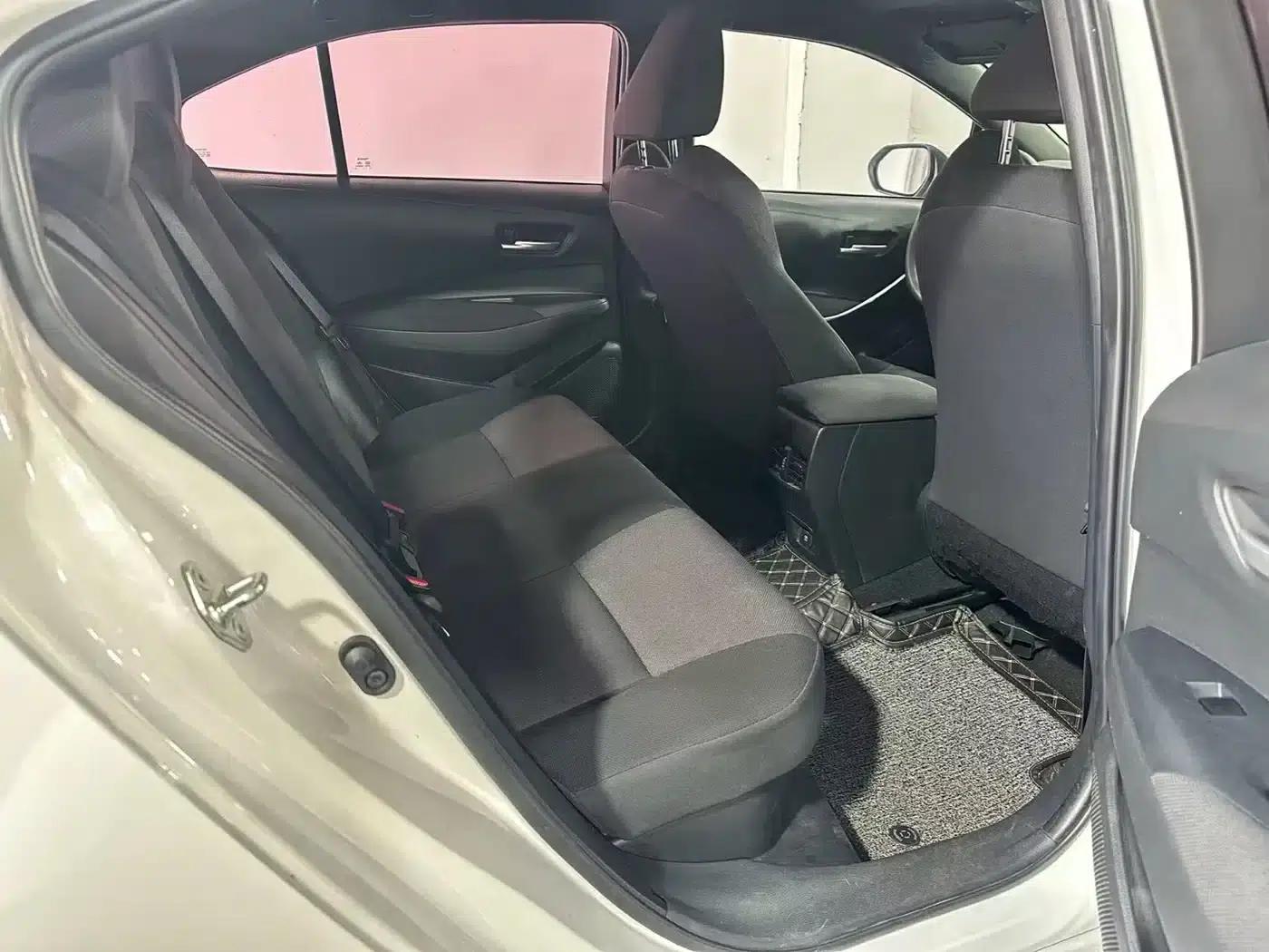 Levin 2022 Hybrid 1.8H E-CVT Leading Edition — миниатюра 7