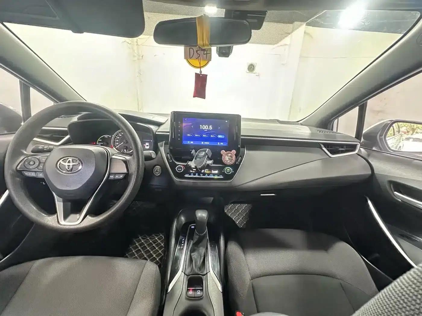 Levin 2022 Hybrid 1.8H E-CVT Leading Edition — миниатюра 9