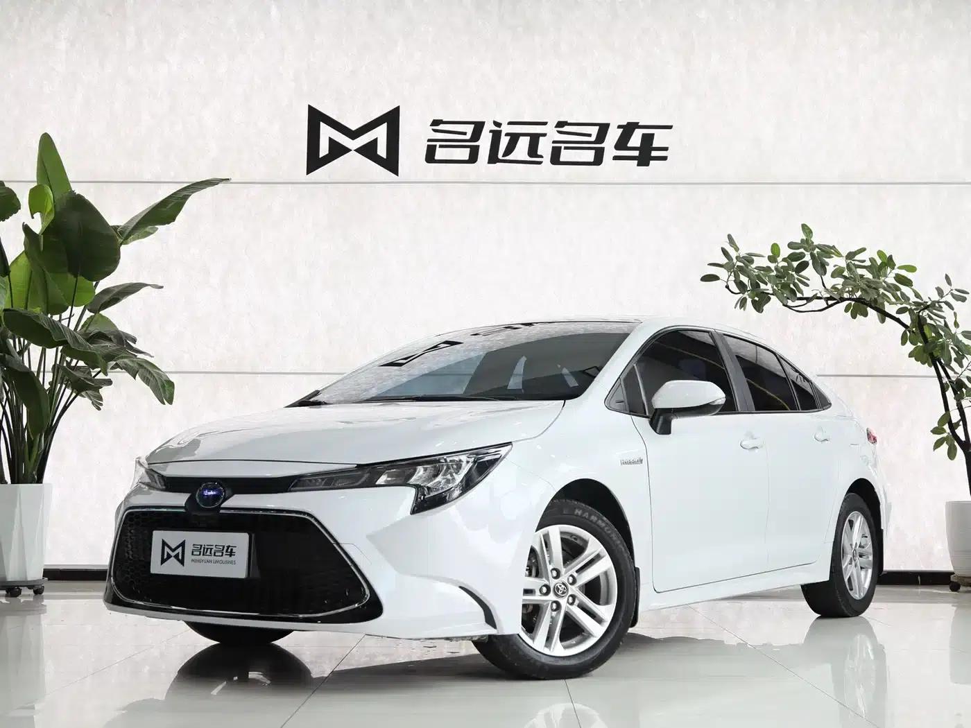 Levin 2022 Hybrid 1.8H E-CVT Luxury Edition — миниатюра 1