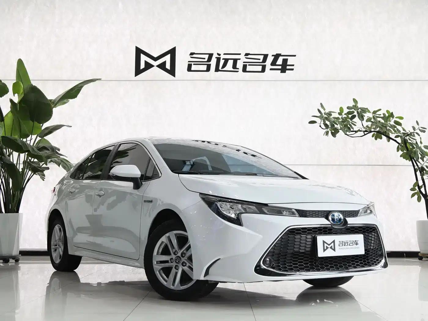 Levin 2022 Hybrid 1.8H E-CVT Luxury Edition — миниатюра 3