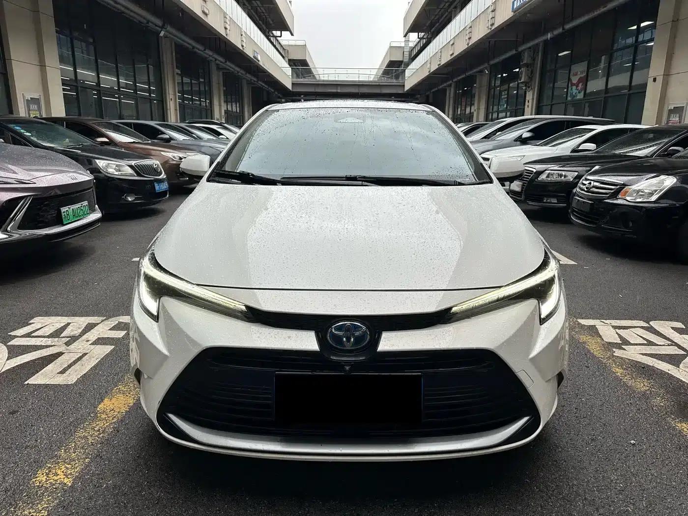 Levin 2023 Intelligent Hybrid Dual Engine 1.8L Leading Edition — миниатюра 2