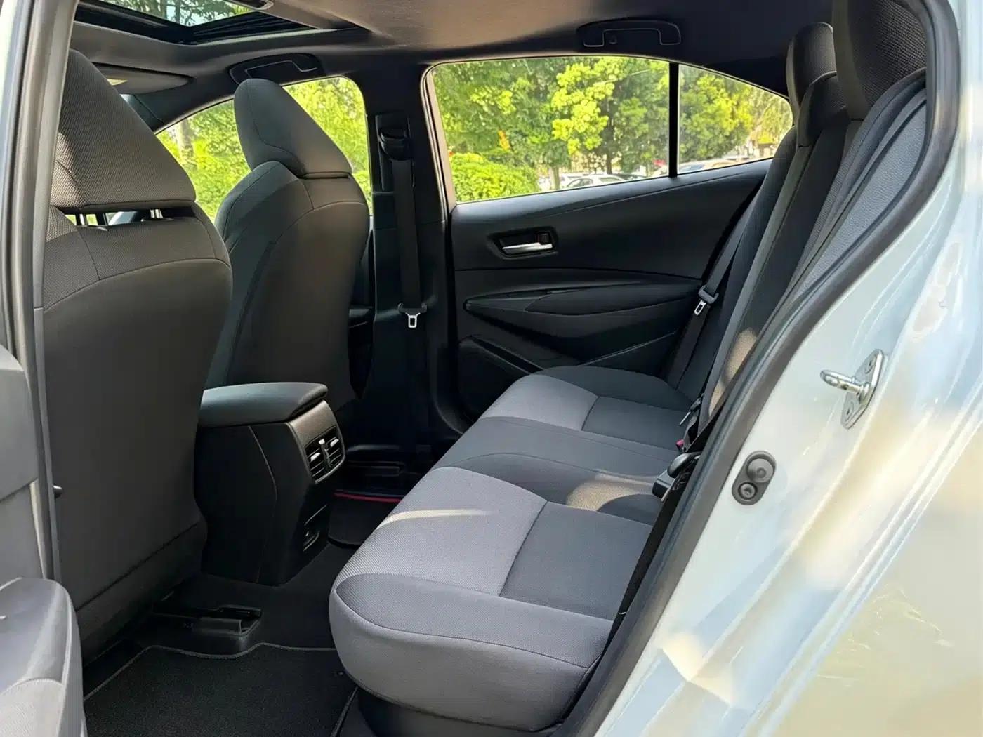Levin 2021 Hybrid 1.8H E-CVT Luxury Edition — миниатюра 13