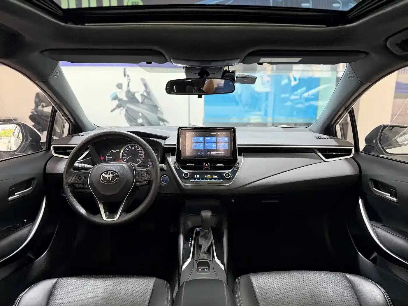 Levin 2021 Hybrid 1.8H E-CVT Luxury Edition — миниатюра 5