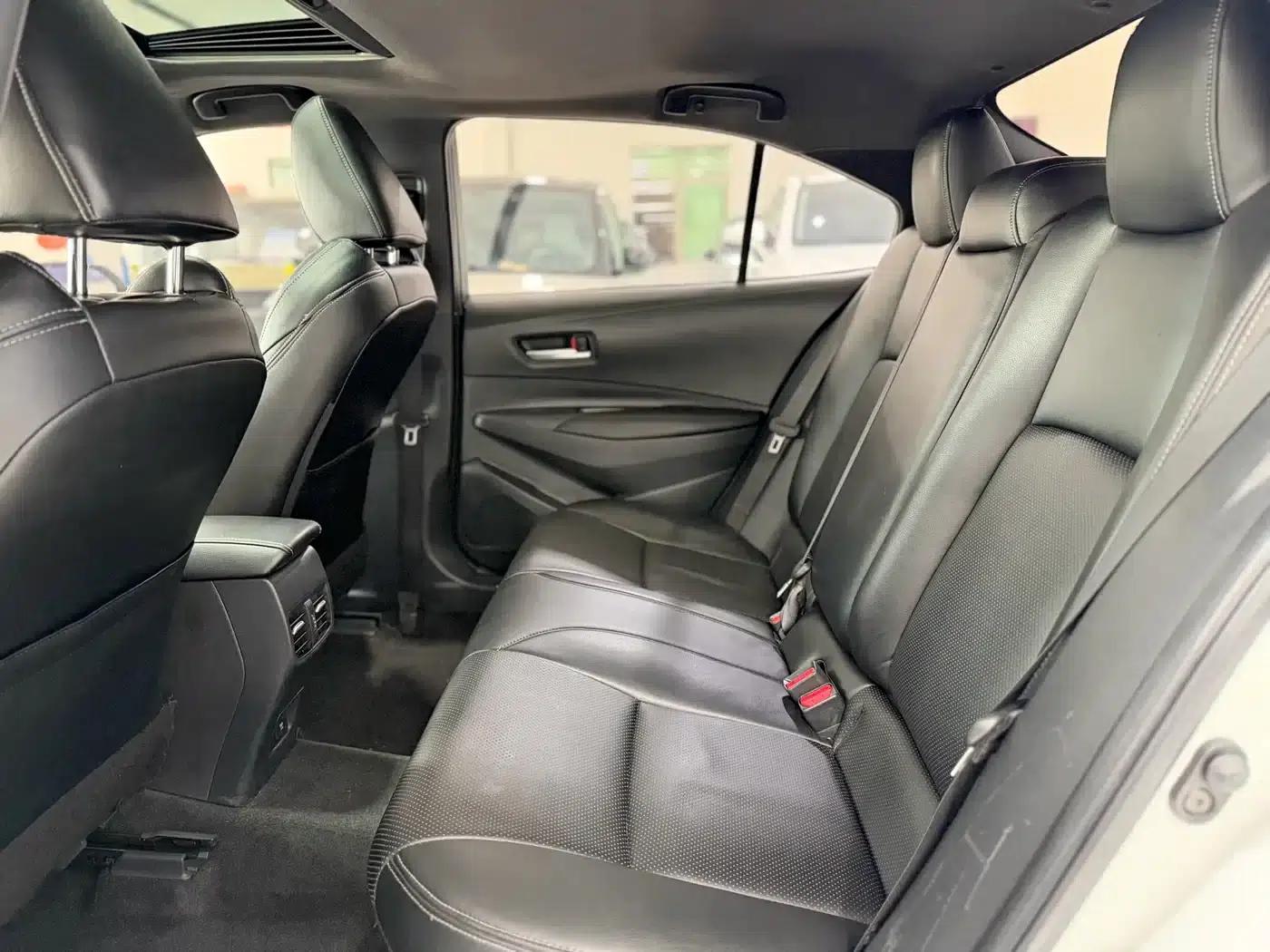 Levin 2021 Hybrid 1.8H E-CVT Luxury Edition — миниатюра 6