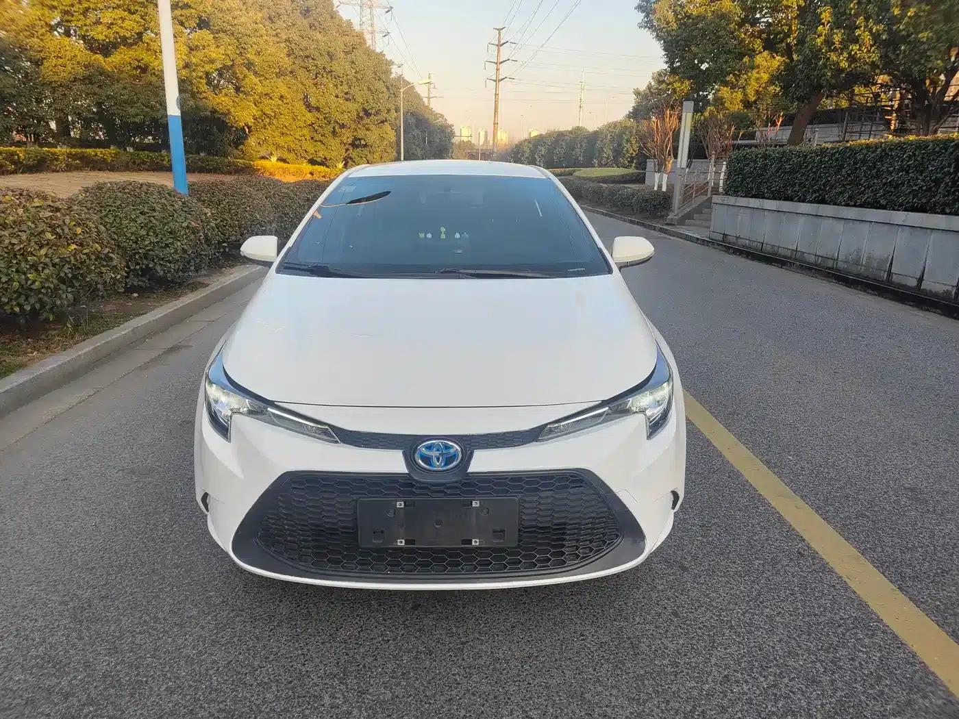 Levin 2022 Hybrid 1.8H E-CVT Entry Edition — миниатюра 2