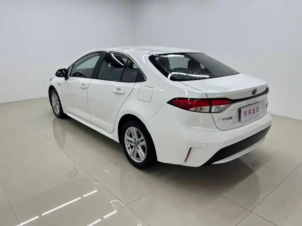 Levin 2022 Hybrid 1.8H E-CVT Luxury Edition — миниатюра 6