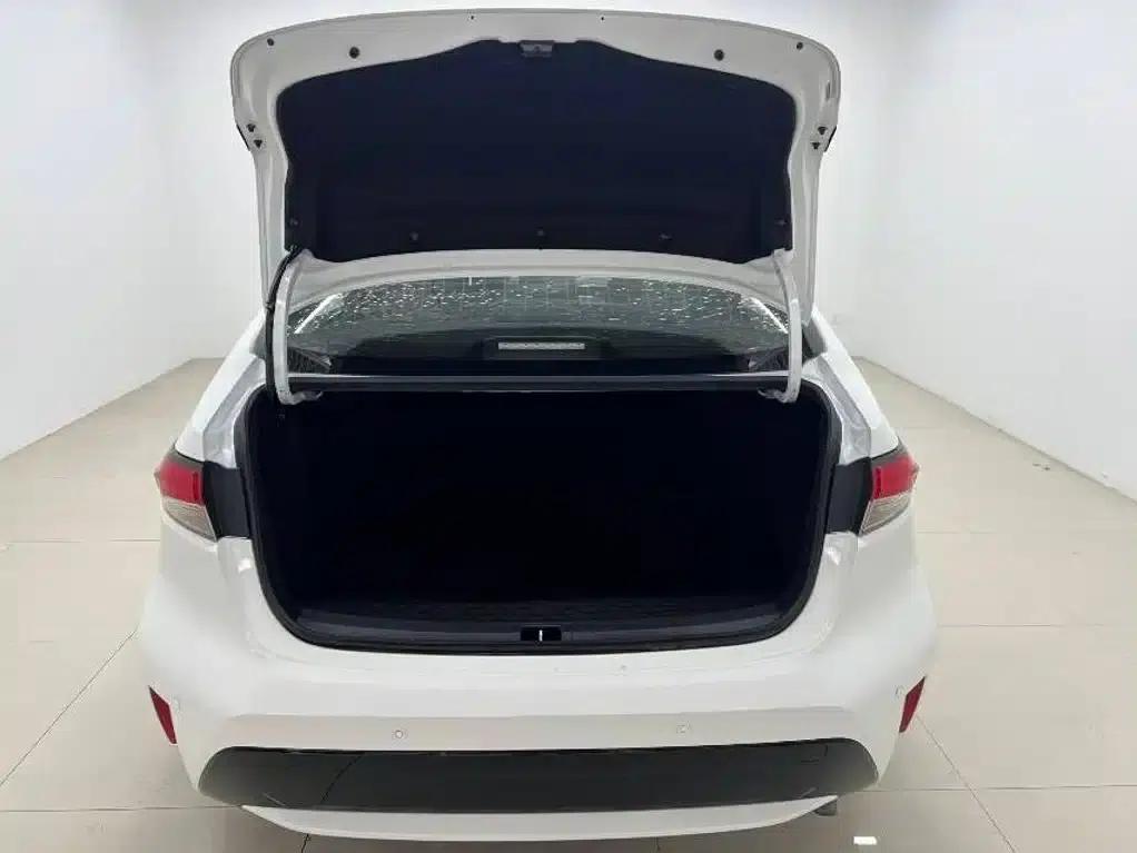 Levin 2022 Hybrid 1.8H E-CVT Luxury Edition — миниатюра 8