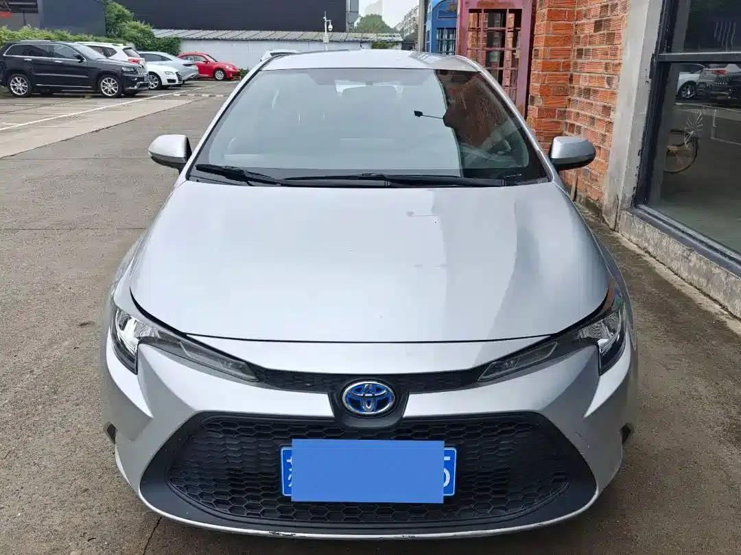 Levin 2021 Hybrid 1.8H E-CVT Entry Edition — миниатюра 2