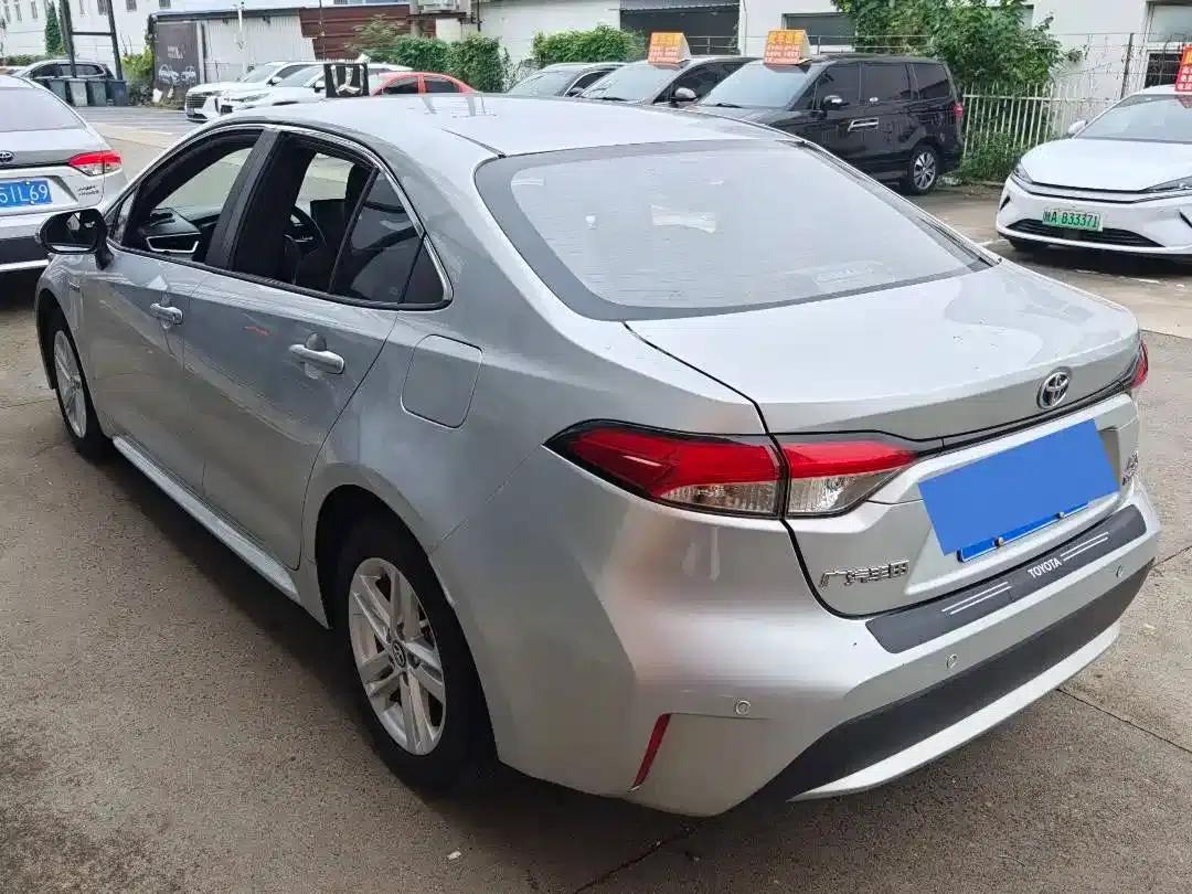 Levin 2021 Hybrid 1.8H E-CVT Entry Edition — миниатюра 6