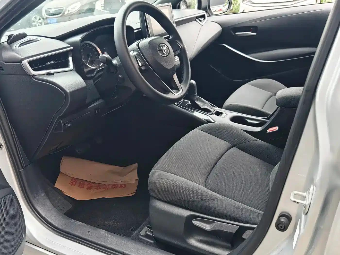 Levin 2021 Hybrid 1.8H E-CVT Entry Edition — миниатюра 7
