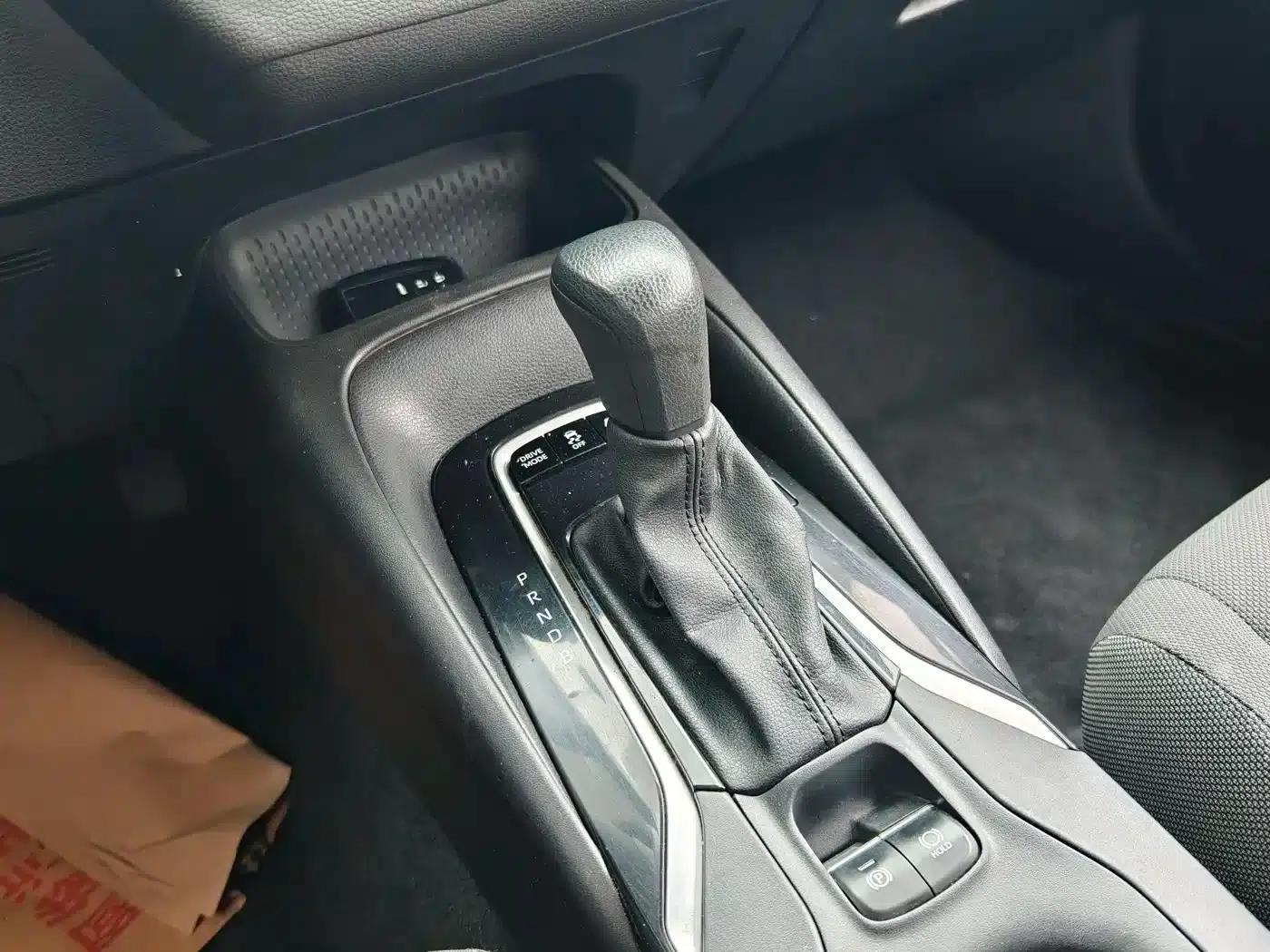 Levin 2021 Hybrid 1.8H E-CVT Entry Edition — миниатюра 10