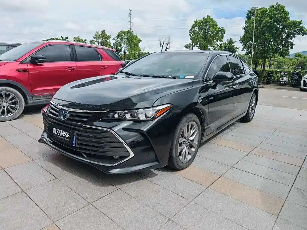 2019 Toyota Avalon Hybrid 2.5L Luxury Edition (China VI Emission Standard) — миниатюра 1