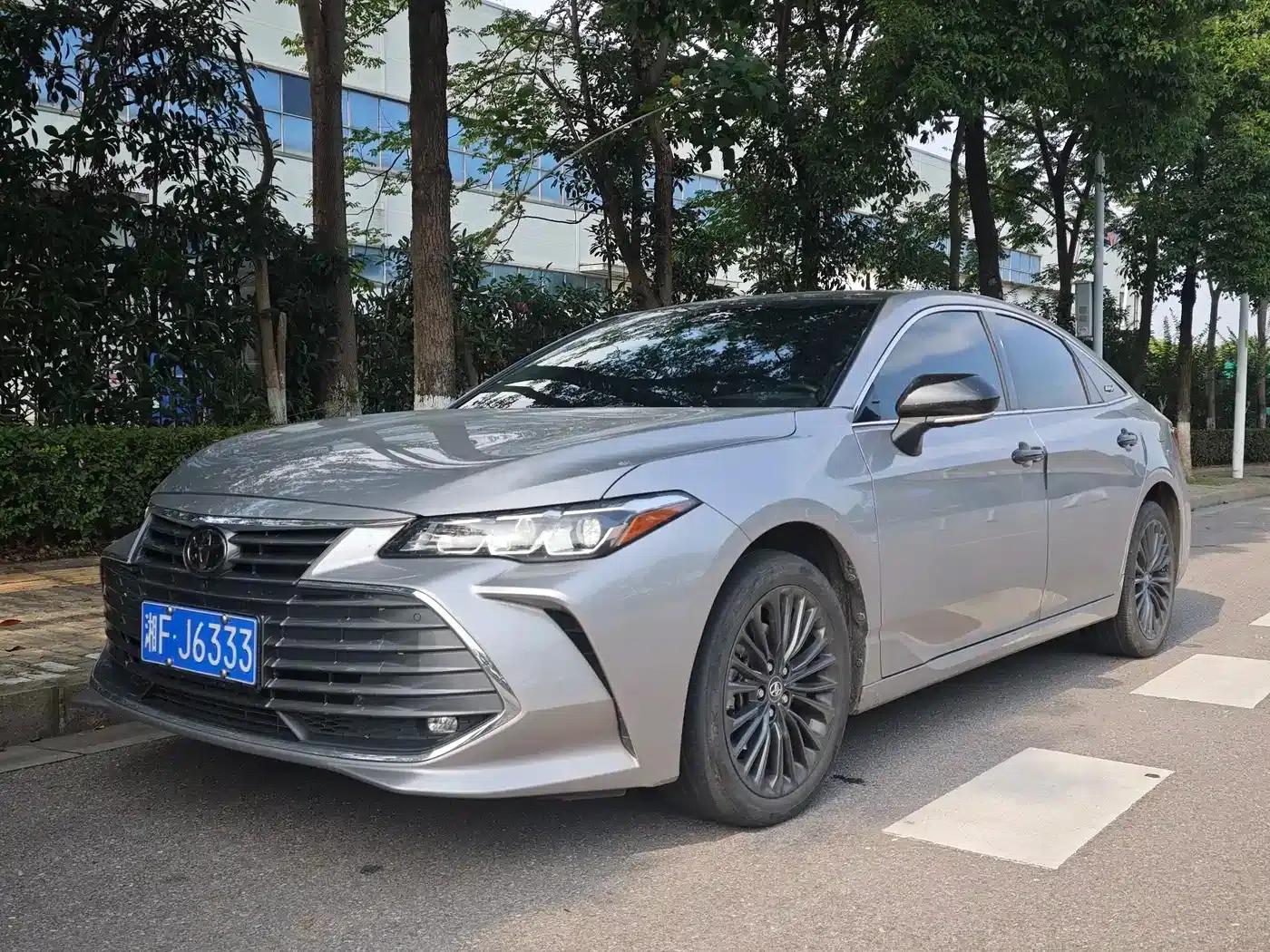 2019 Toyota Avalon 2.5L Touring Premium Edition (National V Emission Standard) — миниатюра 1
