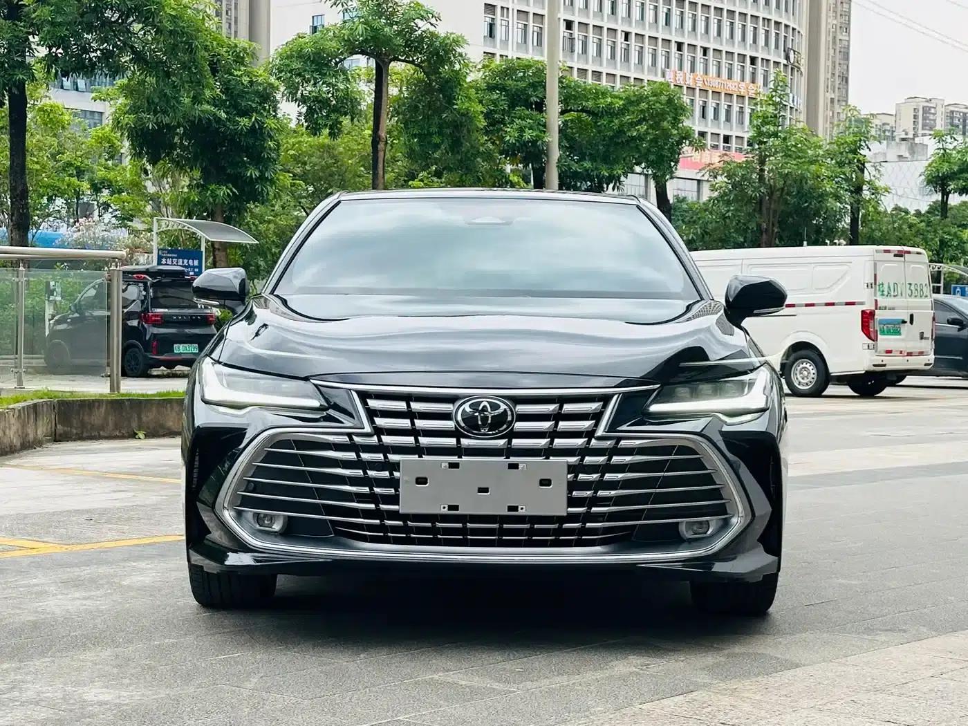 2024 Toyota Avalon Hybrid 2.0L Luxury Edition — миниатюра 2