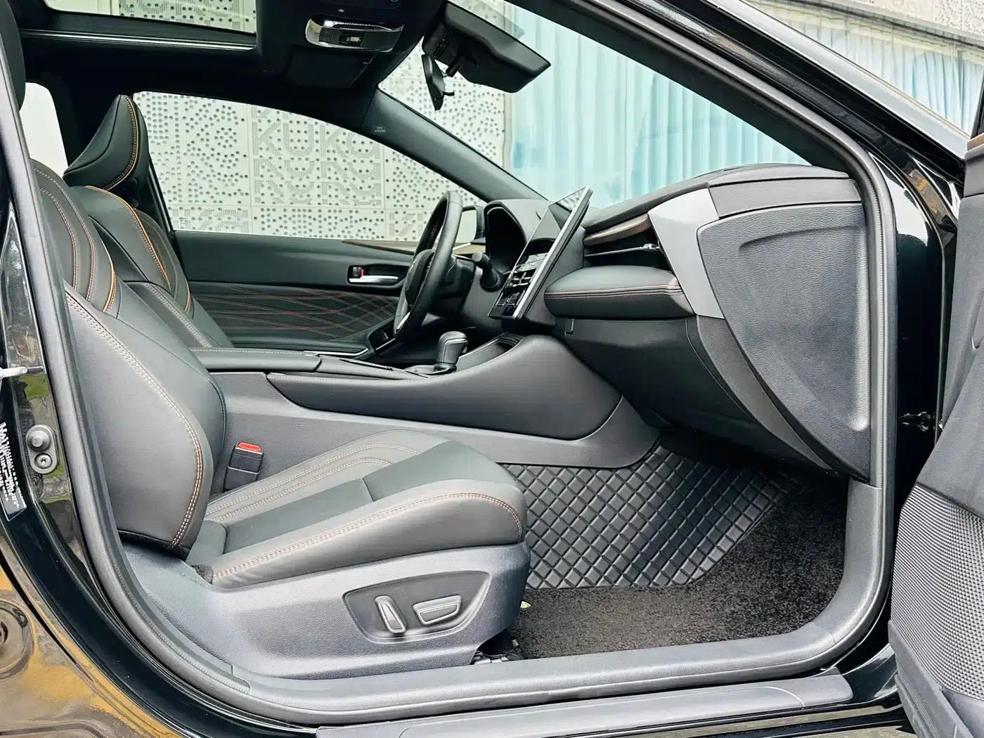 2024 Toyota Avalon Hybrid 2.0L Luxury Edition — миниатюра 14