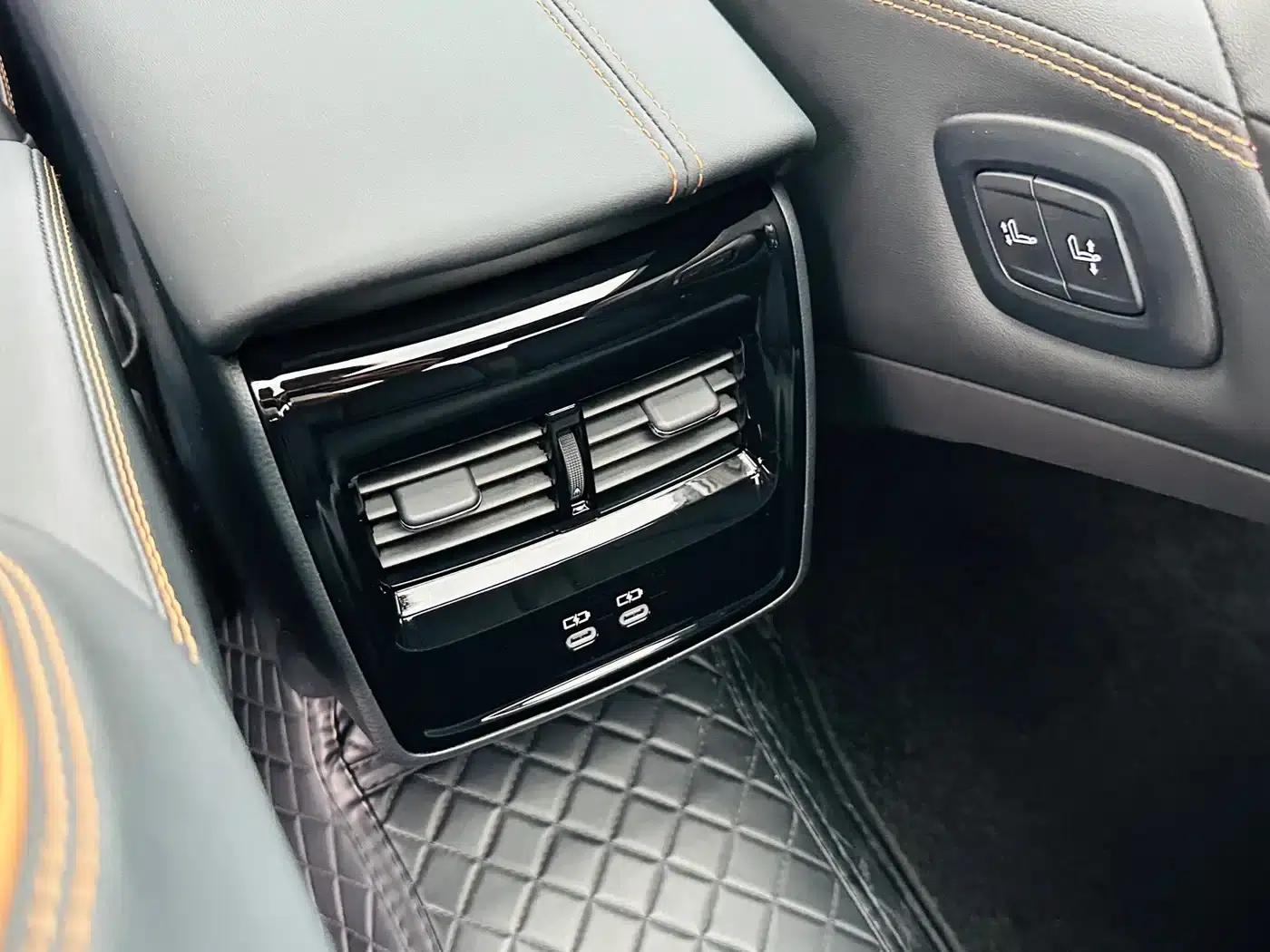 2024 Toyota Avalon Hybrid 2.0L Luxury Edition — миниатюра 18