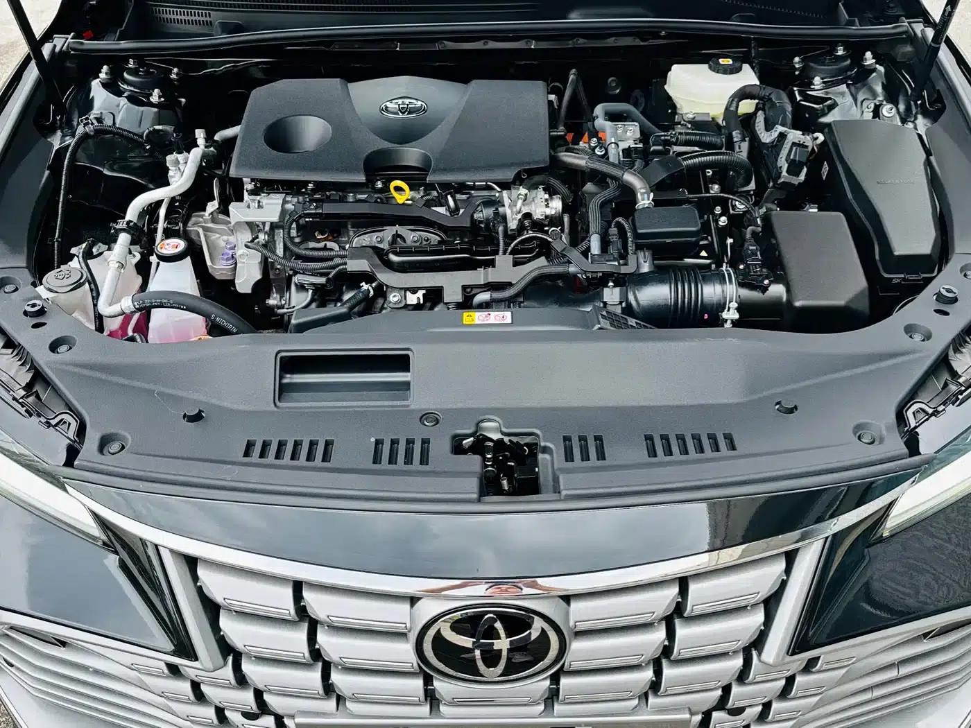 2024 Toyota Avalon Hybrid 2.0L Luxury Edition — миниатюра 7