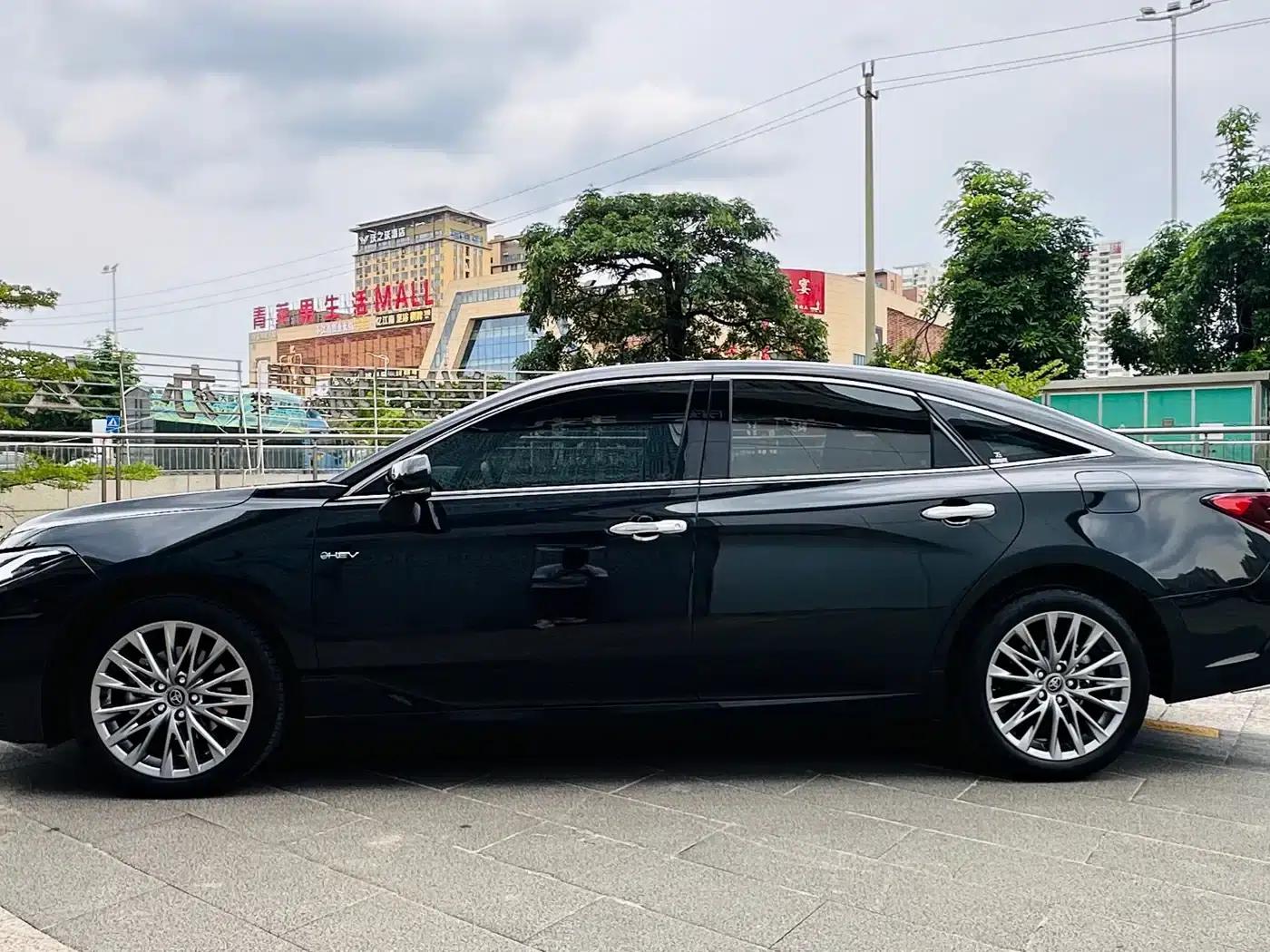 2024 Toyota Avalon Hybrid 2.0L Luxury Edition — миниатюра 8