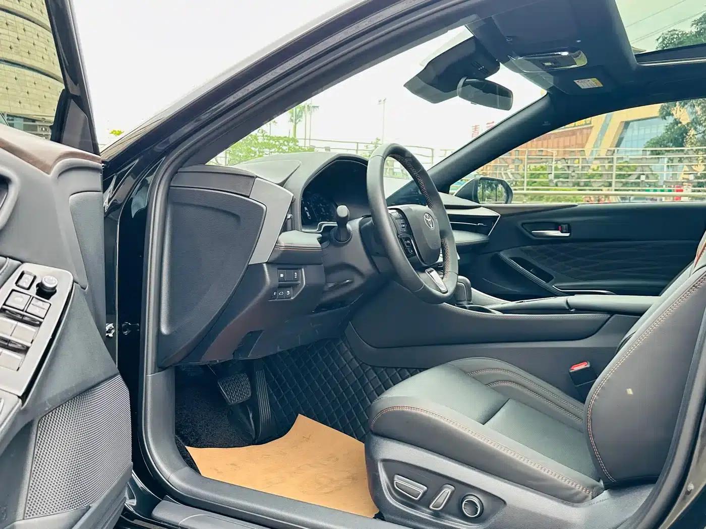 2024 Toyota Avalon Hybrid 2.0L Luxury Edition — миниатюра 10