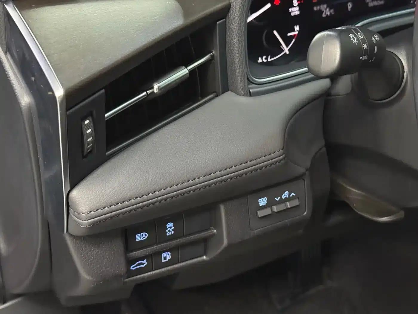 2021 Toyota Avalon 2.5L Luxury Edition — миниатюра 19