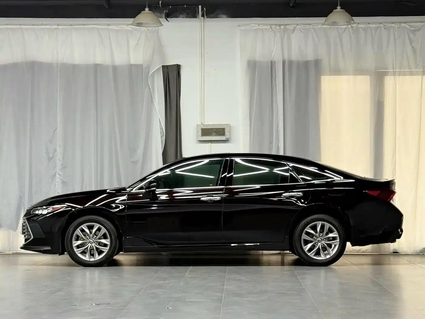 2021 Toyota Avalon 2.5L Luxury Edition — миниатюра 5