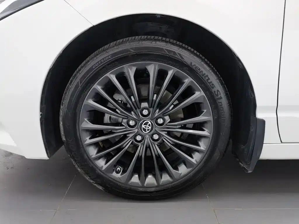 2023 Toyota Avalon 2.5L Touring Premium Edition — миниатюра 17